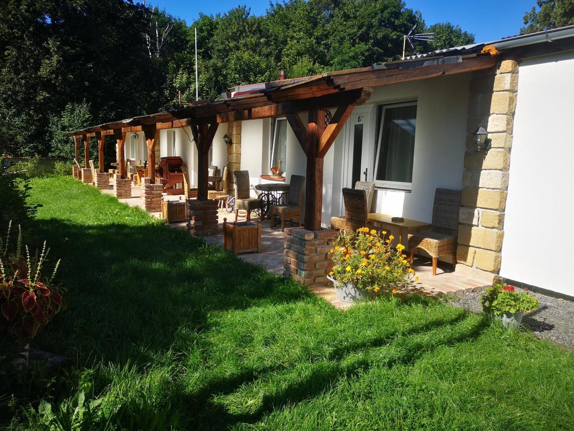 Green Apartments Lustenice Εξωτερικό φωτογραφία