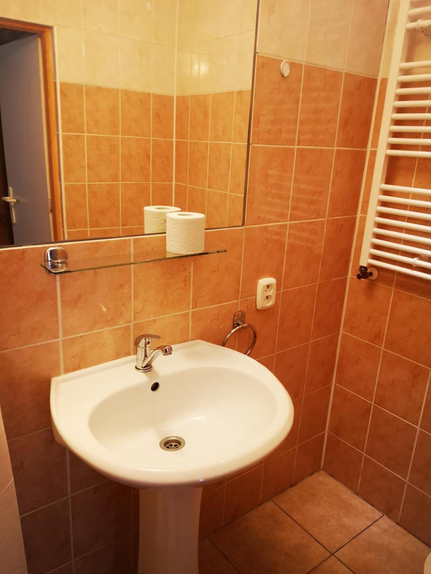 Green Apartments Lustenice Δωμάτιο φωτογραφία