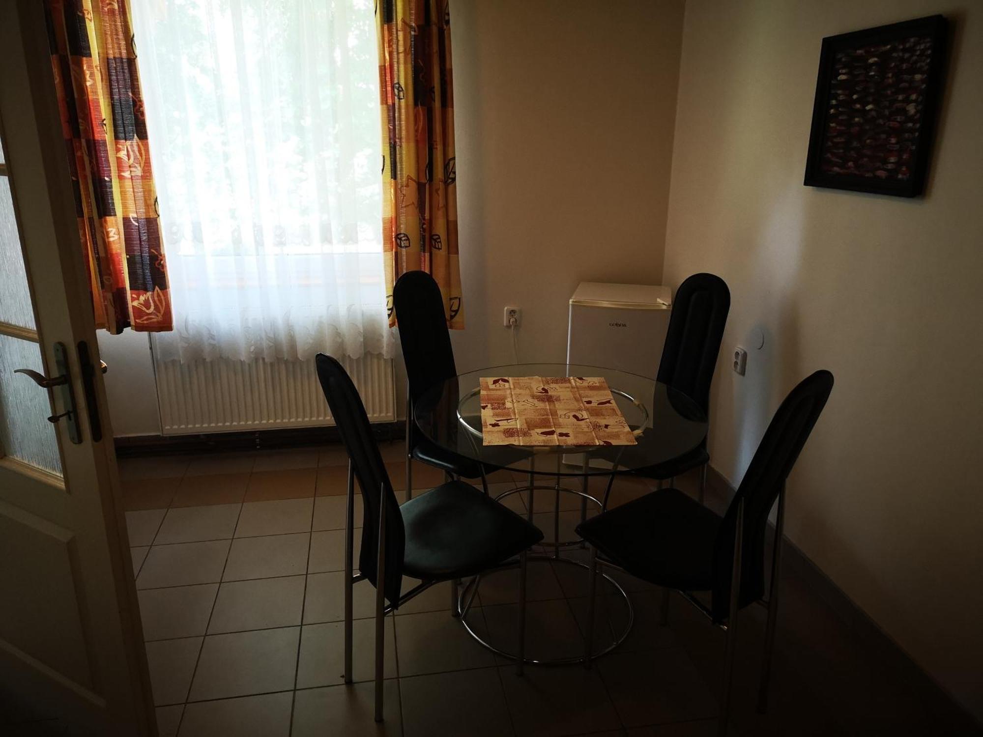 Green Apartments Lustenice Δωμάτιο φωτογραφία